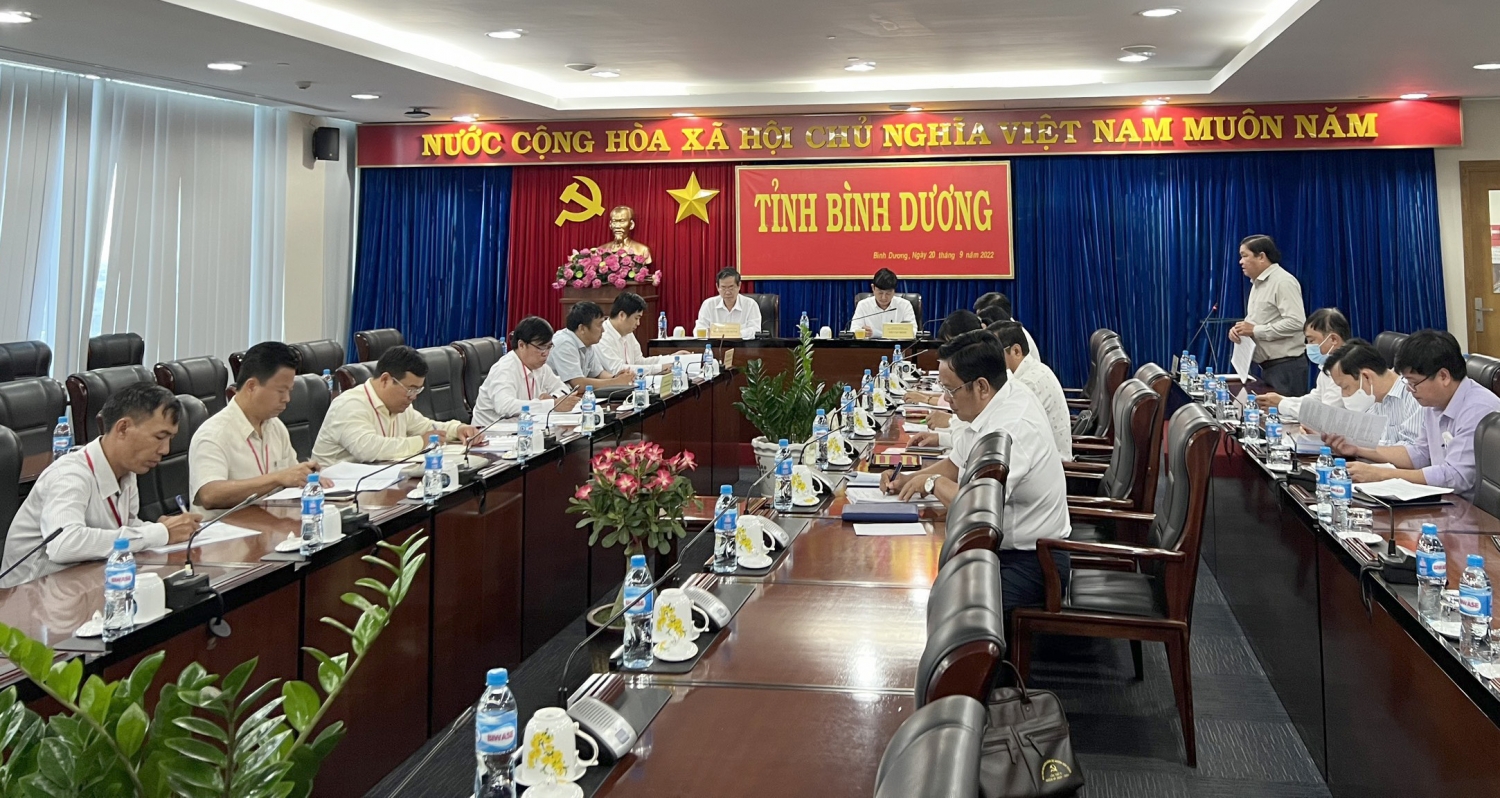 Gỡ vướng mắc mặt bằng dự án truyền tải điện tại Bình Dương
