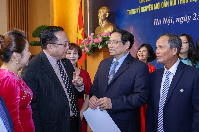Chuyển đổi số - động lực phát triển kinh tế hợp tác, hợp tác xã trong kỷ nguyên mới Chuyển đổi số - Động lực phát triển kinh tế hợp tác, hợp tác xã trong kỷ nguyên mới