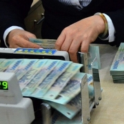 Tin tức kinh tế ngày 30/9: Lãi suất tiền gửi ngân hàng vượt 8%/năm
