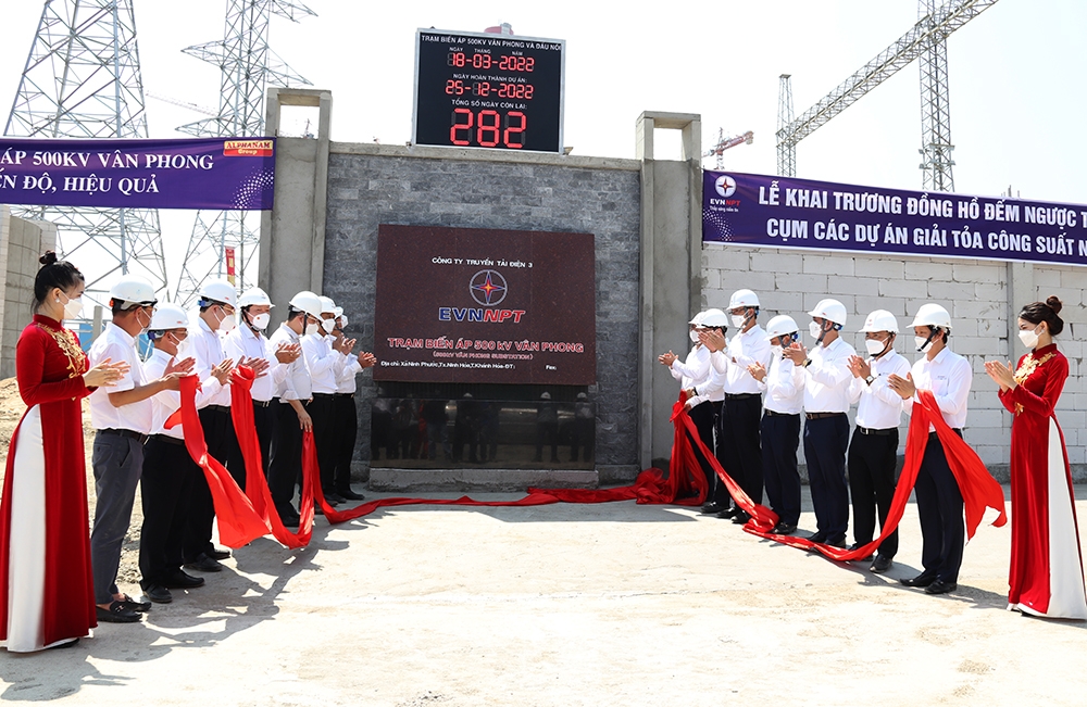 Thi công cụm công trình giải tỏa công suất NMNĐ BOT Vân Phong 1: Thế “chân tường” cùng nỗ lực của EVN và EVNNPT