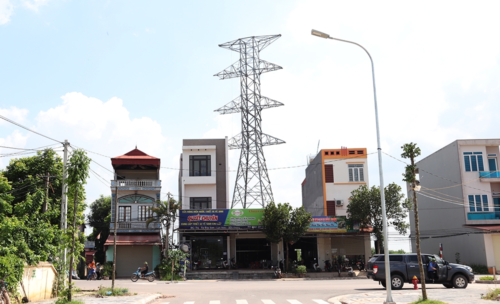 Gỡ vướng mặt bằng dự án đường dây 220kV Bắc Giang – Lạng Sơn đoạn qua địa phận tỉnh Bắc Giang Gỡ vướng mặt bằng dự án đường dây 220kV Bắc Giang - Lạng Sơn đoạn qua địa phận tỉnh Bắc Giang