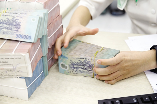 Tin tức kinh tế ngày 6/10: Thêm 4 ngân hàng được nới “room” tín dụng