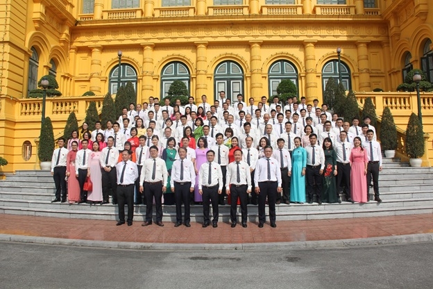Lan tỏa và thấm nhuần