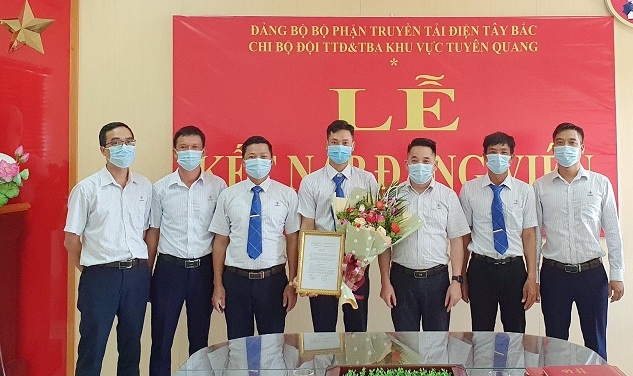 Đảng bộ Công ty Truyền tải điện 1: Quan tâm phát triển đảng viên gắn với phát triển sản xuất