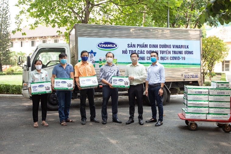 Vinamilk chung tay cùng Chính phủ, góp Quỹ Vaccine phòng Covid-19