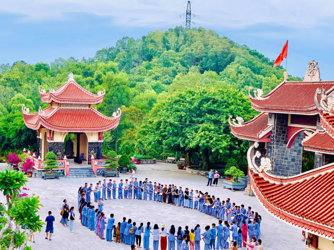 Thiền viện Trúc Lâm Hàm Rồng bình yên bên bờ sông Mã