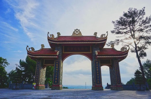 Thiền viện Trúc Lâm Hàm Rồng bình yên bên bờ sông Mã