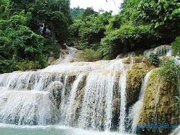 Vẻ đẹp hoang sơ của Thác Mơ (Phú Thọ)