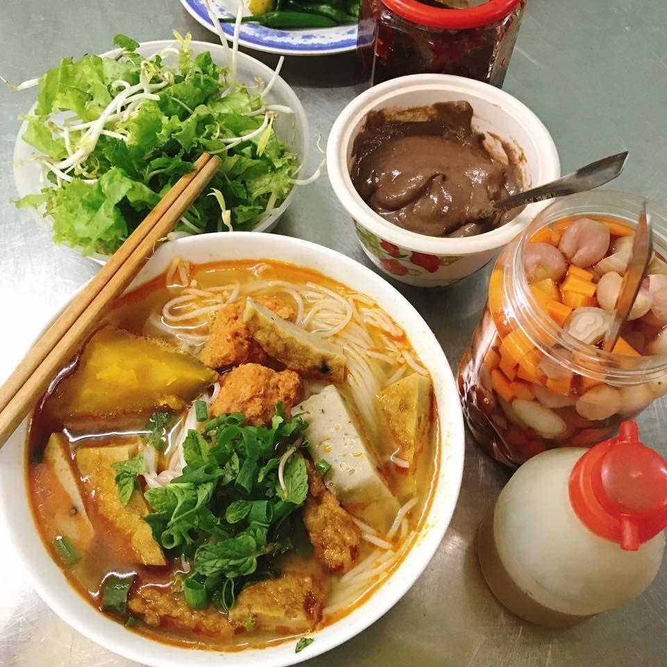 Món đặc sản trứ danh vừa dai, vừa dòn, ngọt hút du khách tại thành phố đáng sống nhất Việt Nam