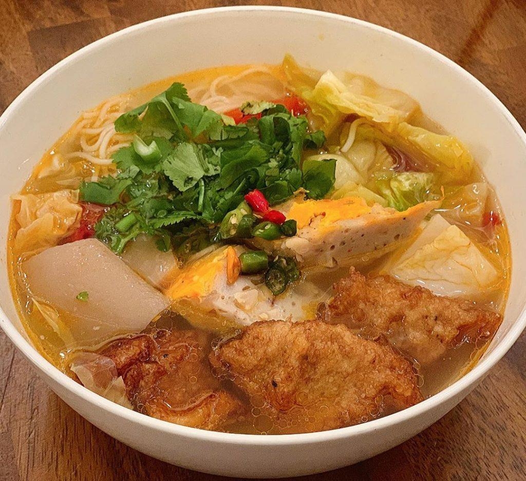 Món đặc sản trứ danh vừa dai, vừa dòn, ngọt hút du khách tại thành phố đáng sống nhất Việt Nam