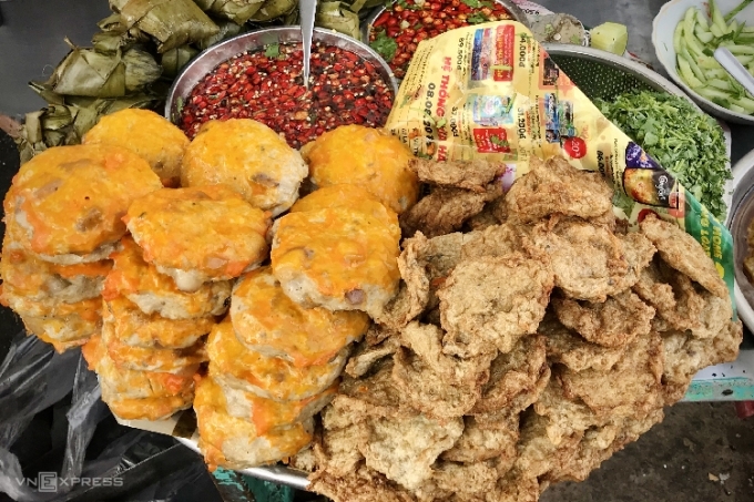 10 đặc sản mua làm quà khi du xuân miền Trung
