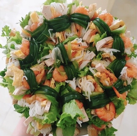 Thơm ngon món cuốn tôm hành Ninh Bình
