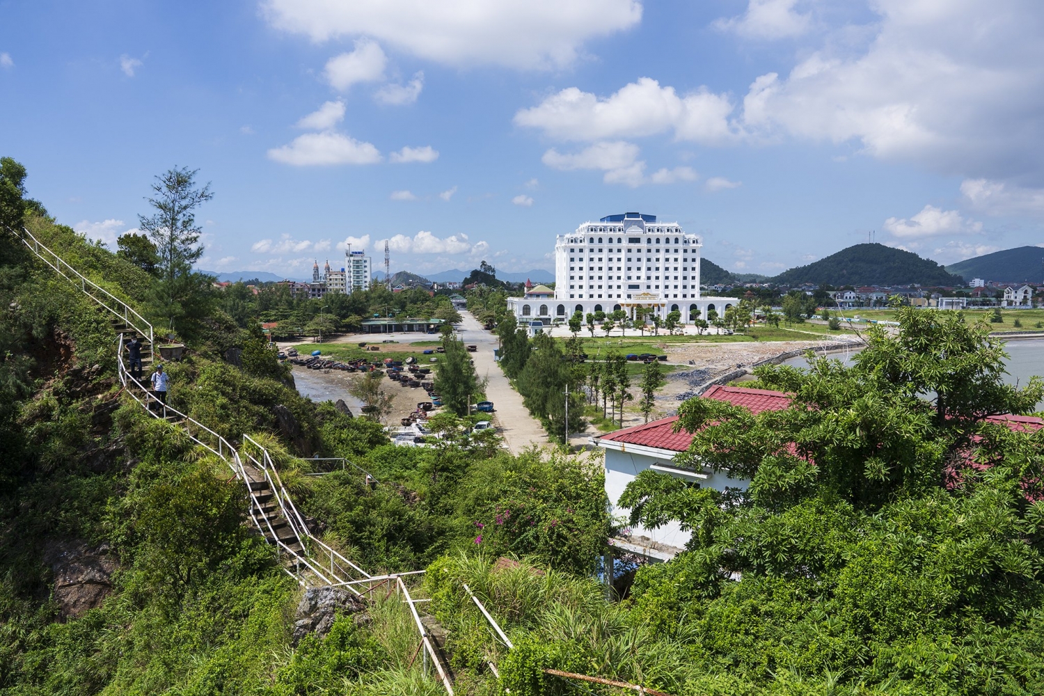 Đảo Lan Châu Cửa Lò - Khám phá hòn ngọc xanh của Nghệ An Đảo Lan Châu Cửa Lò - Khám phá hòn ngọc xanh của Nghệ An
