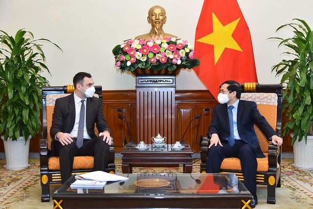 Đề nghị Ba Lan hỗ trợ, cung cấp nơi tạm trú cho gần 1000 công dân Việt Nam đang tiếp tục đến từ Ucraina