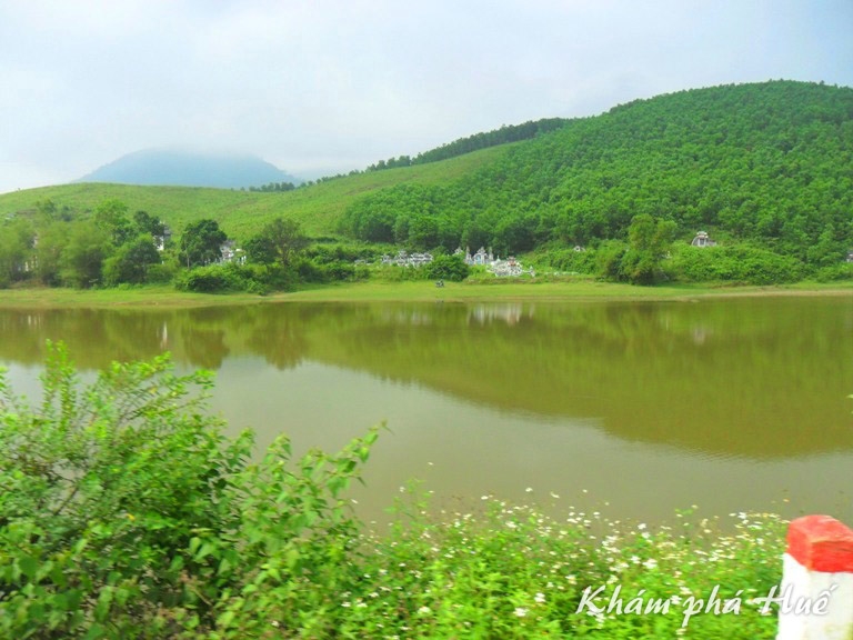 Bạch Mã - Cung đường du lịch xanh