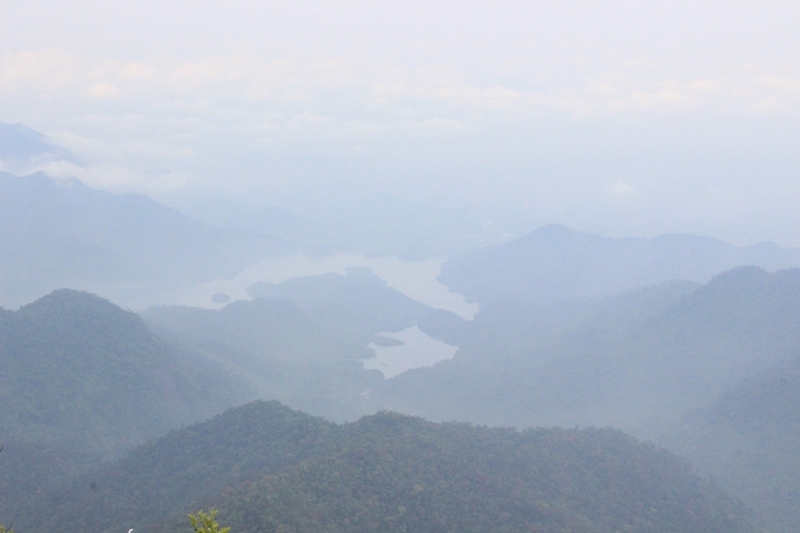 Bạch Mã - Cung đường du lịch xanh