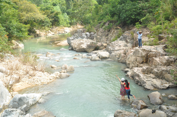 Suối Gấm nên thơ