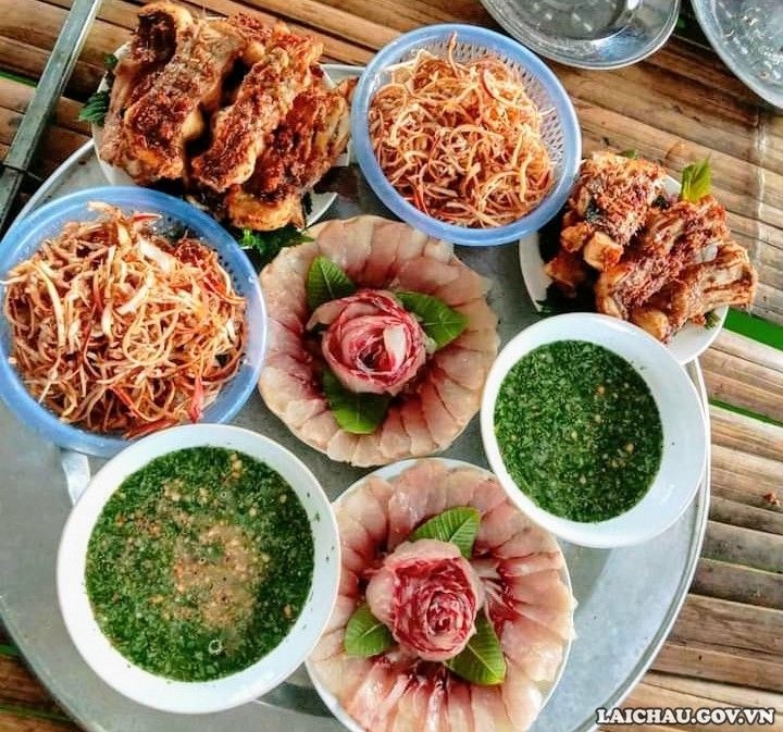 Trải nghiệm mới tại lòng hồ thủy điện Bản Chát