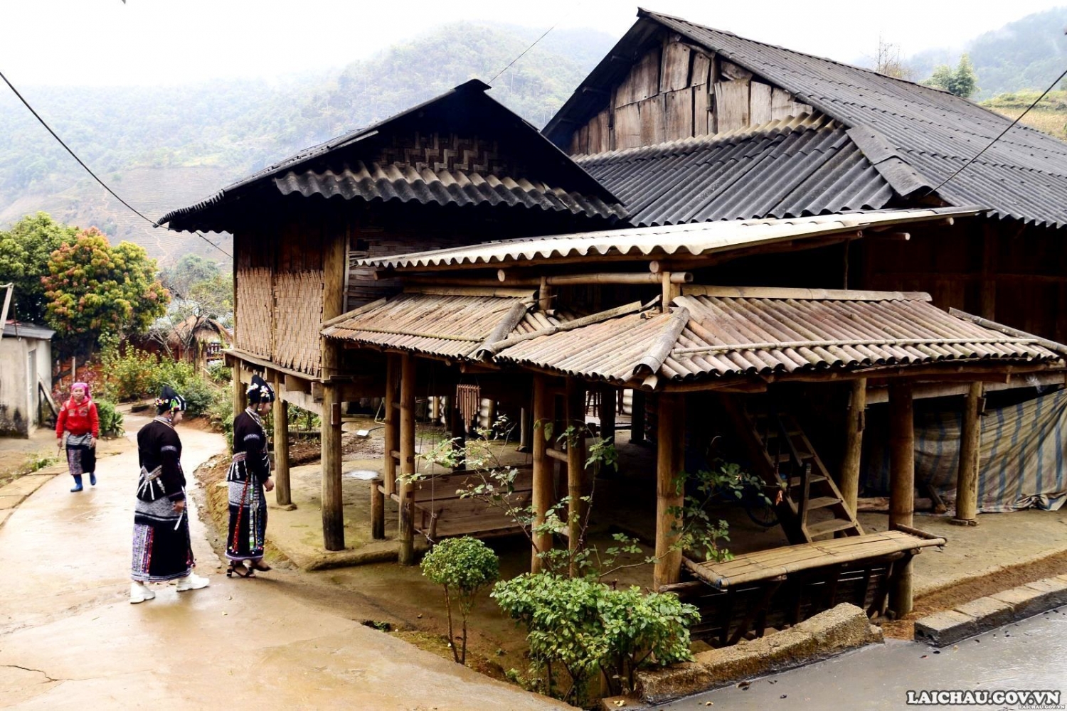 Đến bản Thẳm - Tam Đường trải nghiệm nhiều nét văn hóa độc đáo