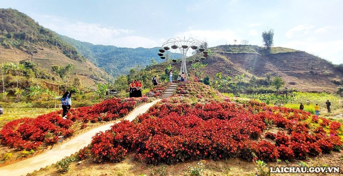 Đến bản Thẳm - Tam Đường trải nghiệm nhiều nét văn hóa độc đáo