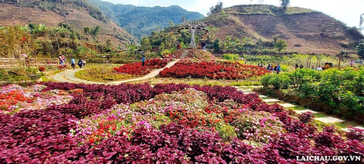 Đến bản Thẳm - Tam Đường trải nghiệm nhiều nét văn hóa độc đáo