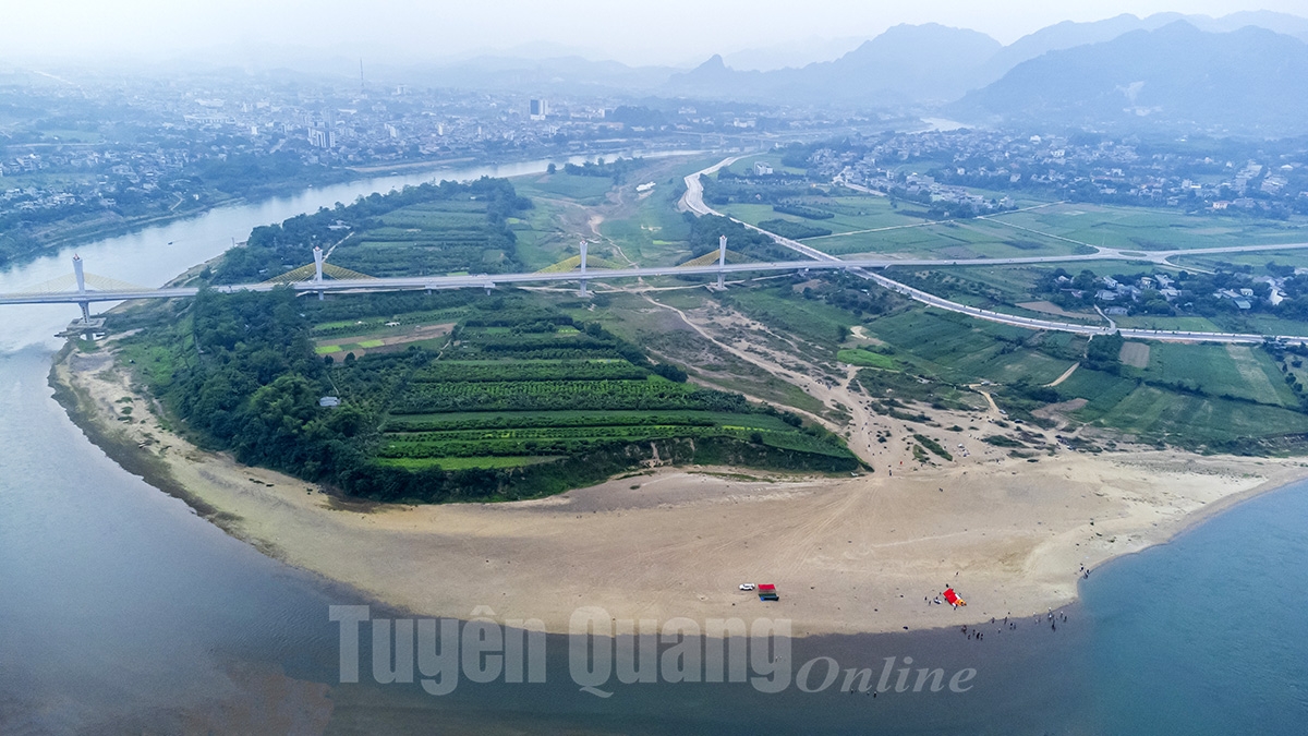 Điểm đến Soi Tình Húc