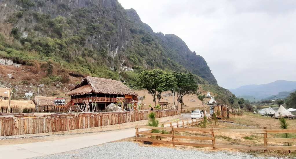 Đá Trắng - Điểm du lịch hấp dẫn
