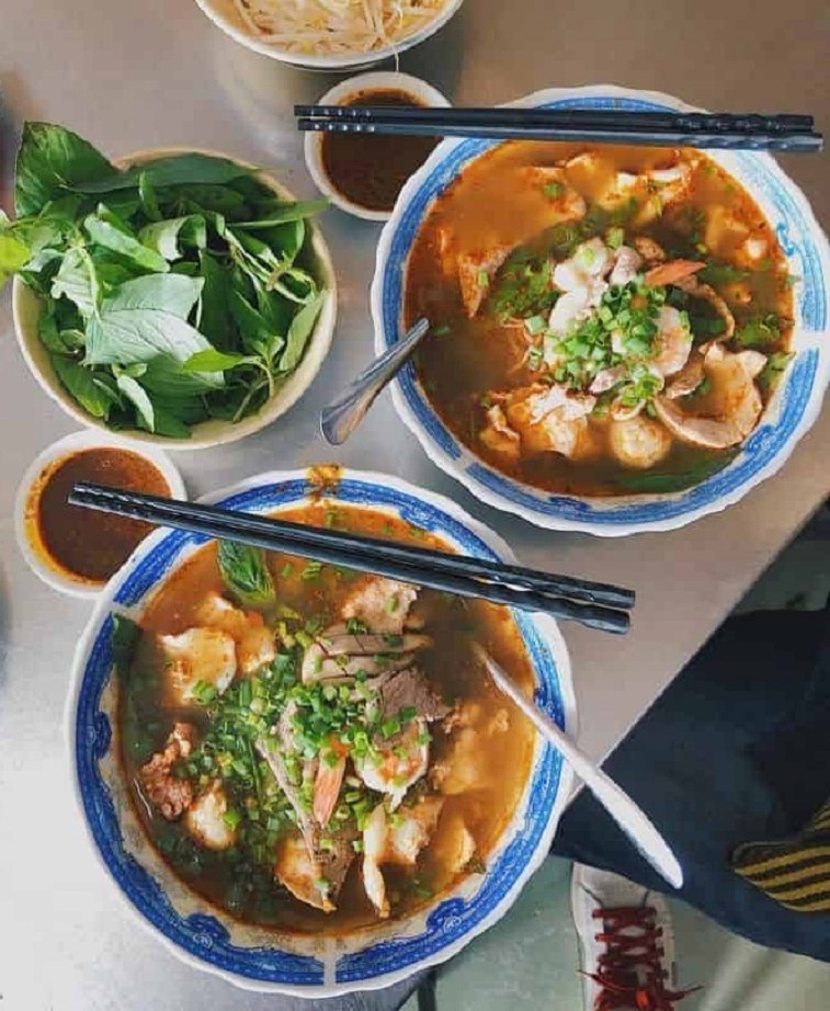 Hủ tiếu sa tế - Món ngon nức tiếng ở Chợ Lớn