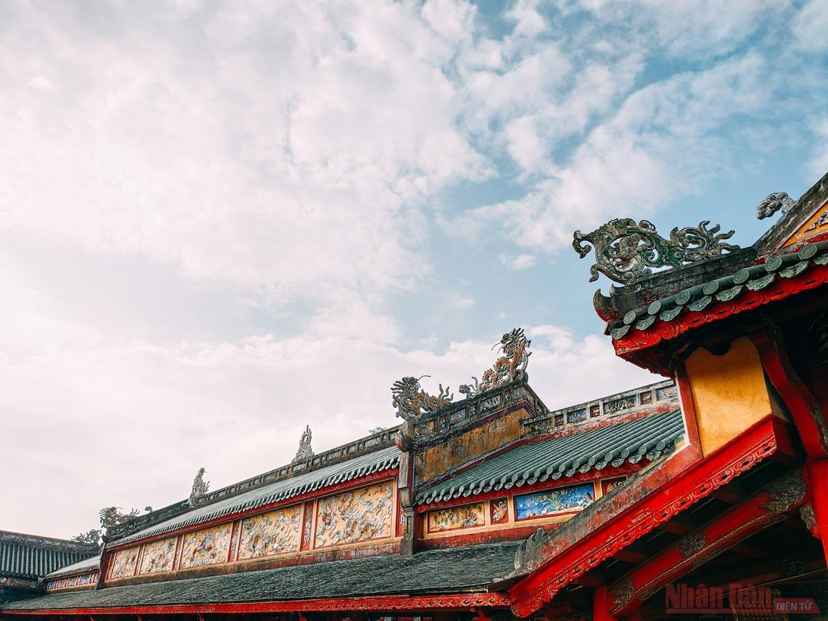 Chiêm ngưỡng lát cắt thời gian trên dấu tích Kinh thành Huế
