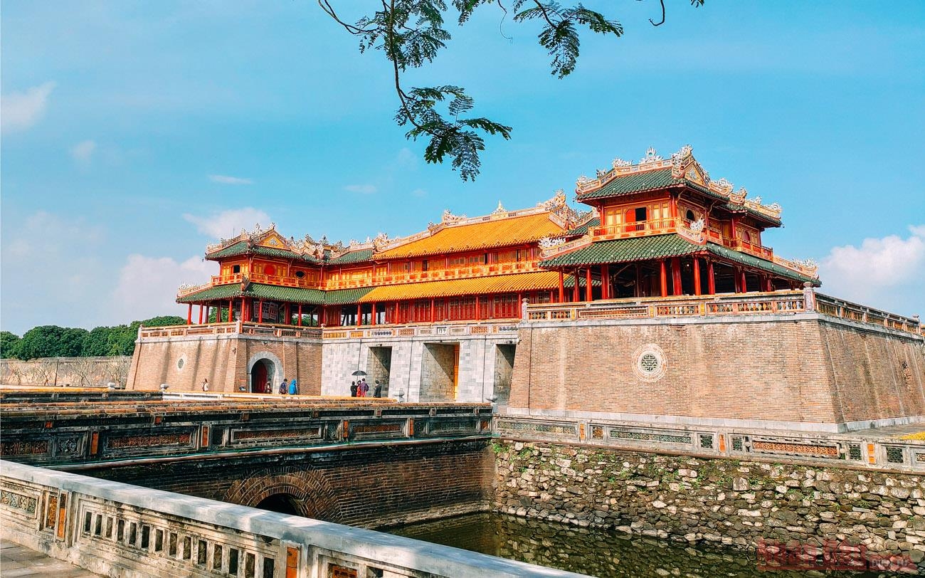 Chiêm ngưỡng lát cắt thời gian trên dấu tích Kinh thành Huế