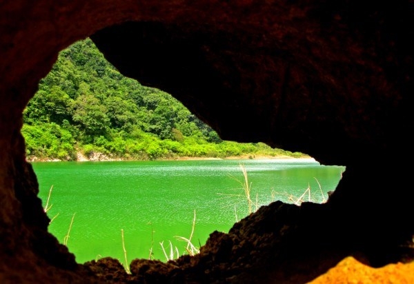 Thang Hen - Hồ trên núi Thang Hen - Hồ trên núi