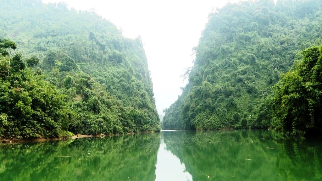 Khám phá lòng hồ Thủy điện Sông Miện Khám phá lòng hồ Thủy điện Sông Miện