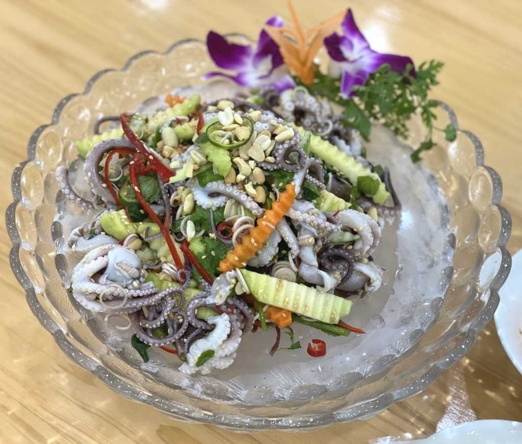 Ruốc lạnh chua cay