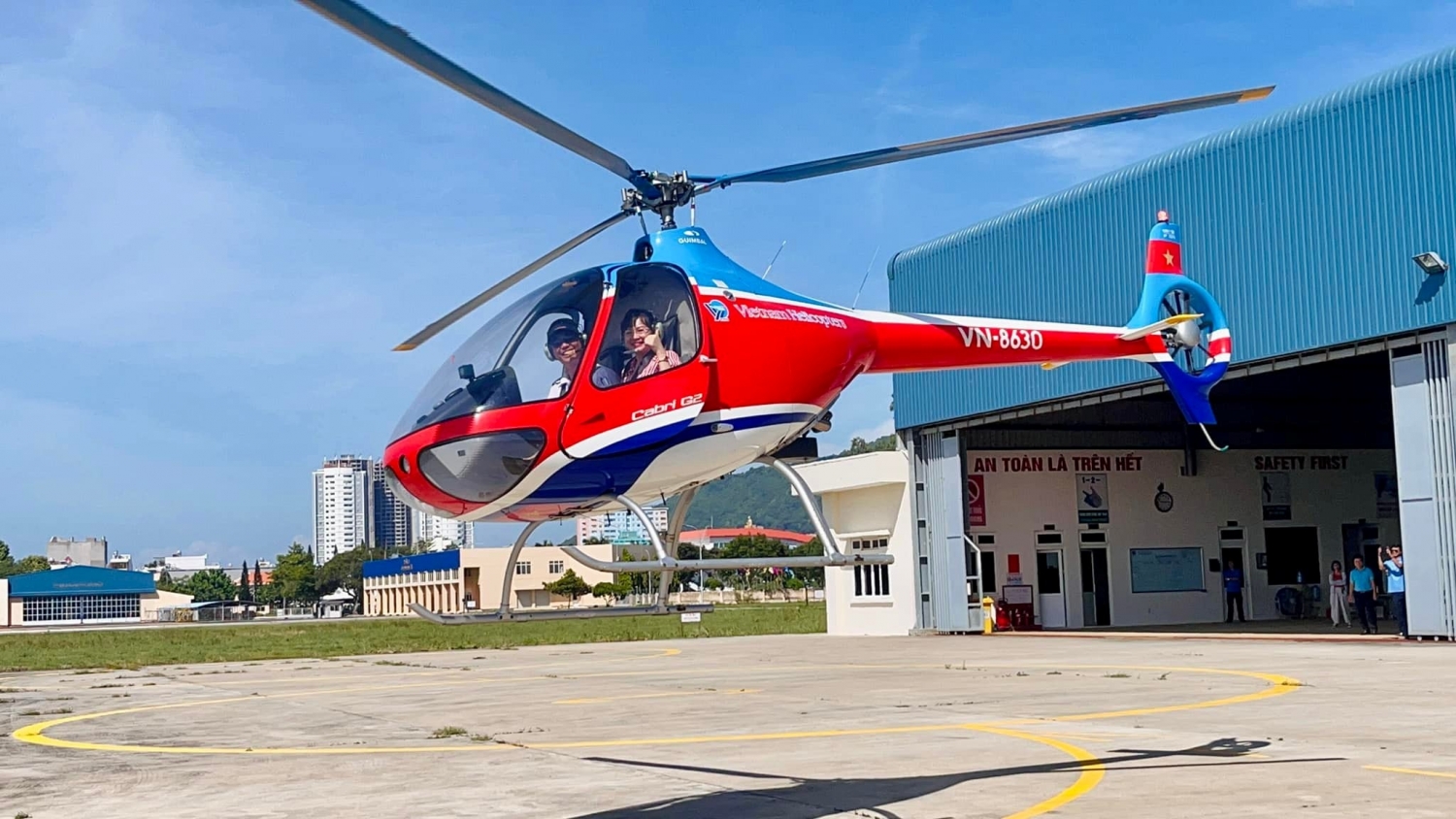 Điểm danh những địa phương có tour du lịch trực thăng ngắm cảnh đầy thú vị Điểm danh những địa phương có tour du lịch trực thăng ngắm cảnh đầy thú vị