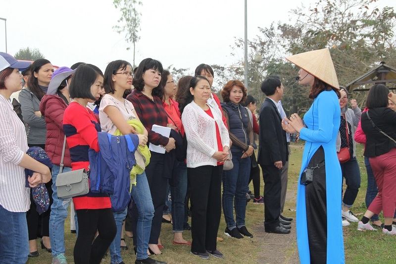 Bộ VHTT&DL: Hướng dẫn thủ tục hỗ trợ hướng dẫn viên du lịch gặp khó khăn do COVID-19