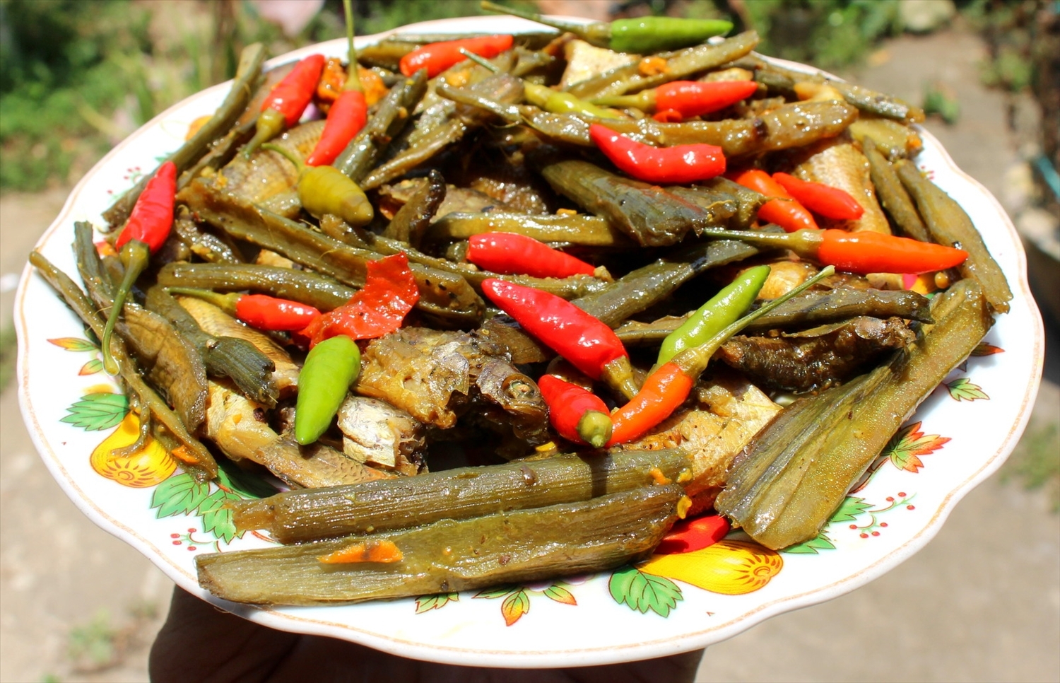 Ớt ariêu, tiêu amót - Đặc sản của đồng bào Cơ Tu