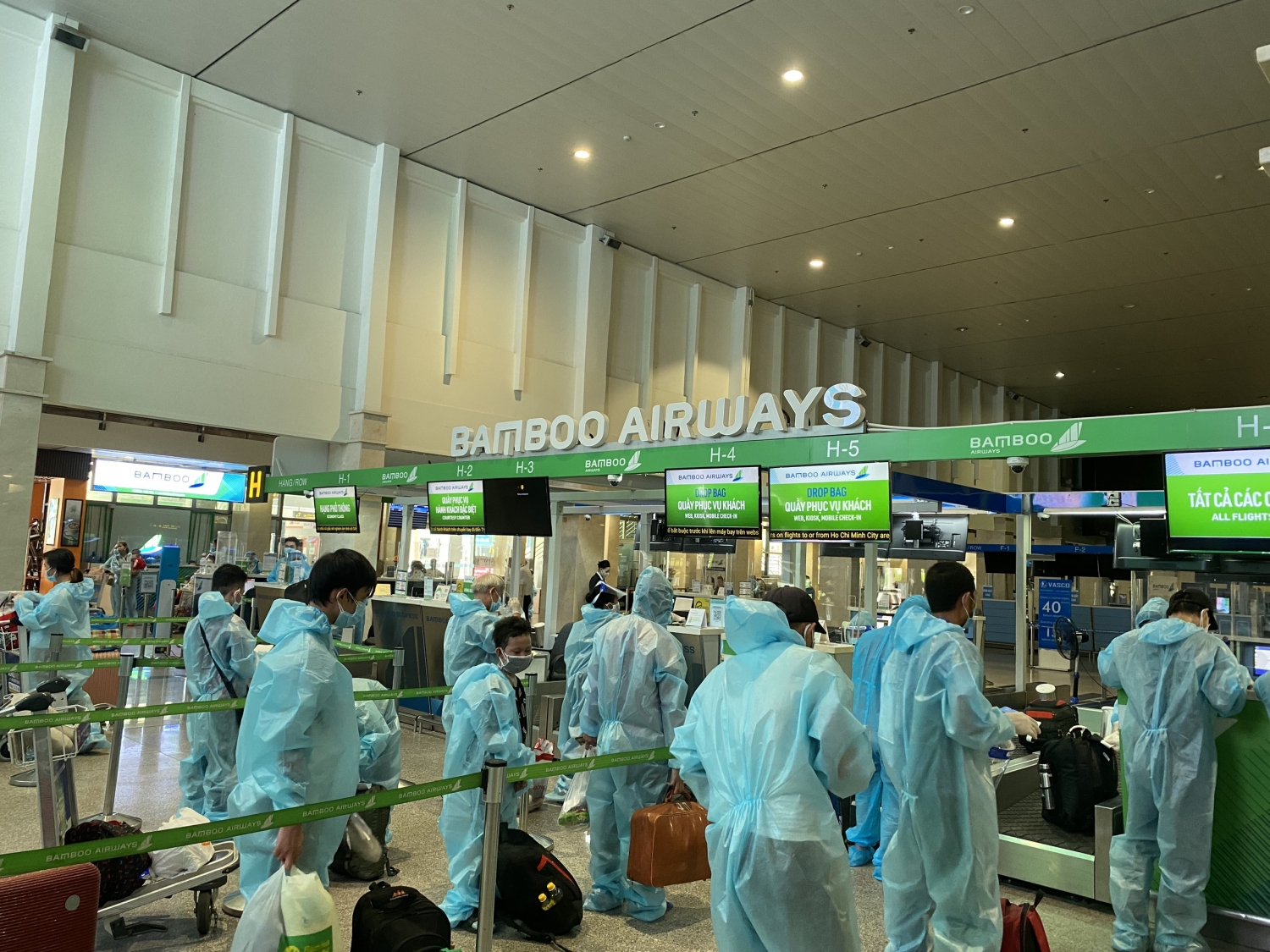 Bamboo Airways bay miễn phí chở gần 200 công dân Thanh Hoá từ TPHCM hồi hương