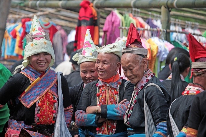Khám phá mùa lúa chín vàng óng và phiên chợ Sừng ở vùng biên giới Sì Lở Lầu