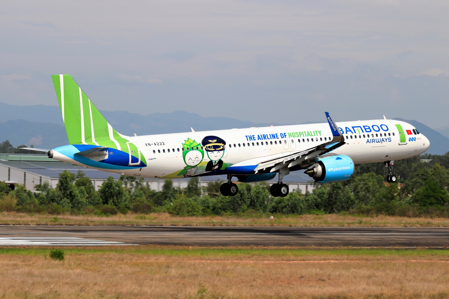Bamboo Airways phối hợp thực hiện chuyến bay đưa gần 200 thai phụ người Hà Tĩnh từ TP HCM về quê