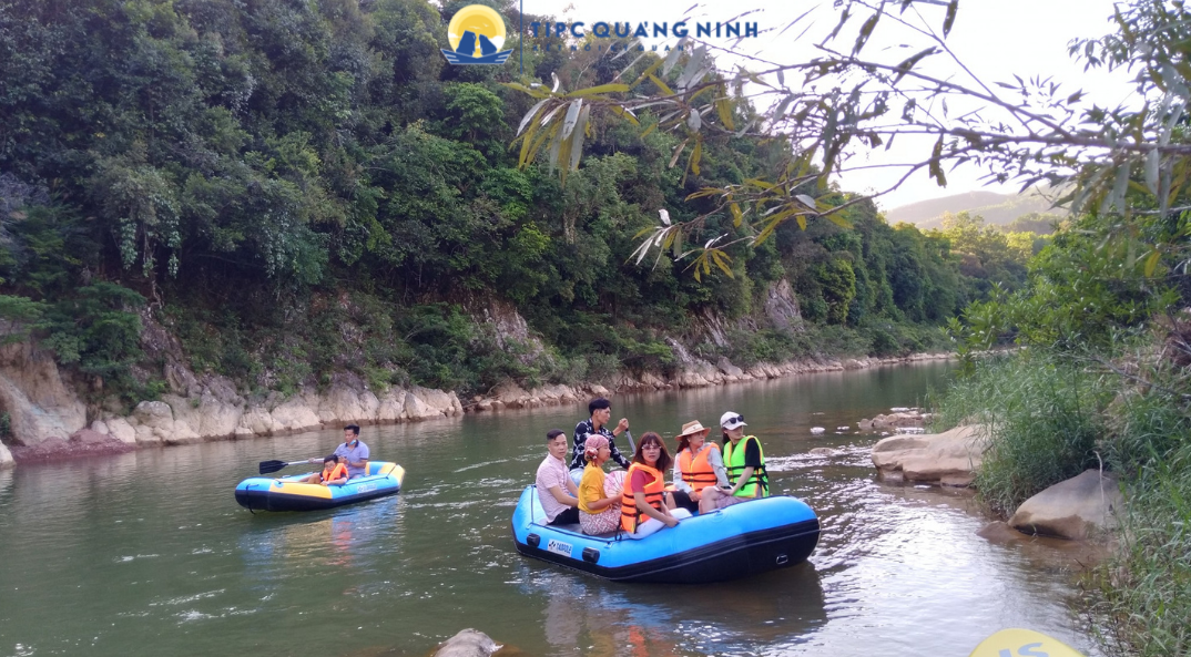 Khám phá vẻ đẹp hoang sơ thơ mộng của thác Lang Cang - Ba Chẽ Khám phá vẻ đẹp hoang sơ thơ mộng của thác Lang Cang - Ba Chẽ
