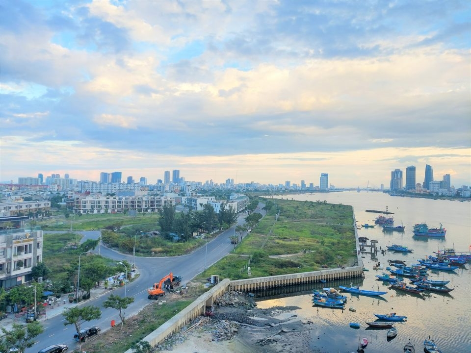 Đà Nẵng: Đề xuất bỏ quy hoạch cao ốc 2 dự án lấn sông Hàn Đà Nẵng: Đề xuất bỏ quy hoạch cao ốc 2 dự án lấn sông Hàn