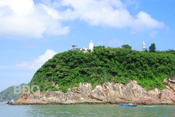 Hải Minh - Nghe sóng ru, nghe đá hát Hải Minh - Nghe sóng ru, nghe đá hát