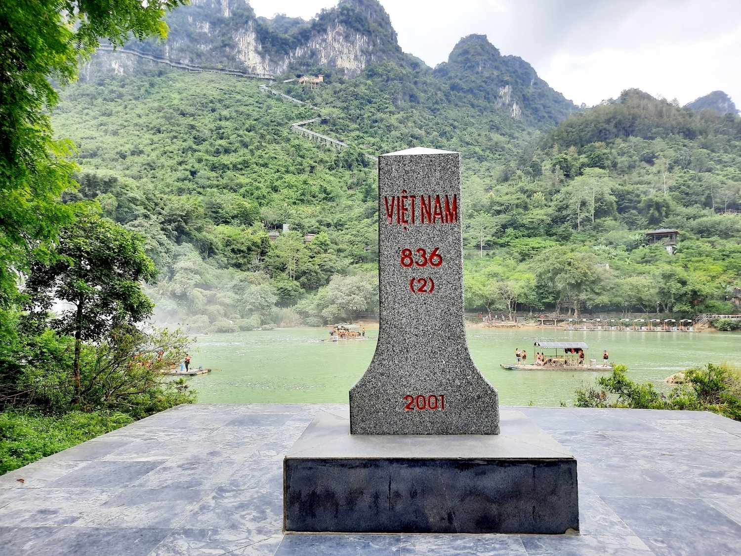 Quây Sơn - Dòng sông tươi đẹp vùng biên viễn Quây Sơn - Dòng sông tươi đẹp vùng biên viễn