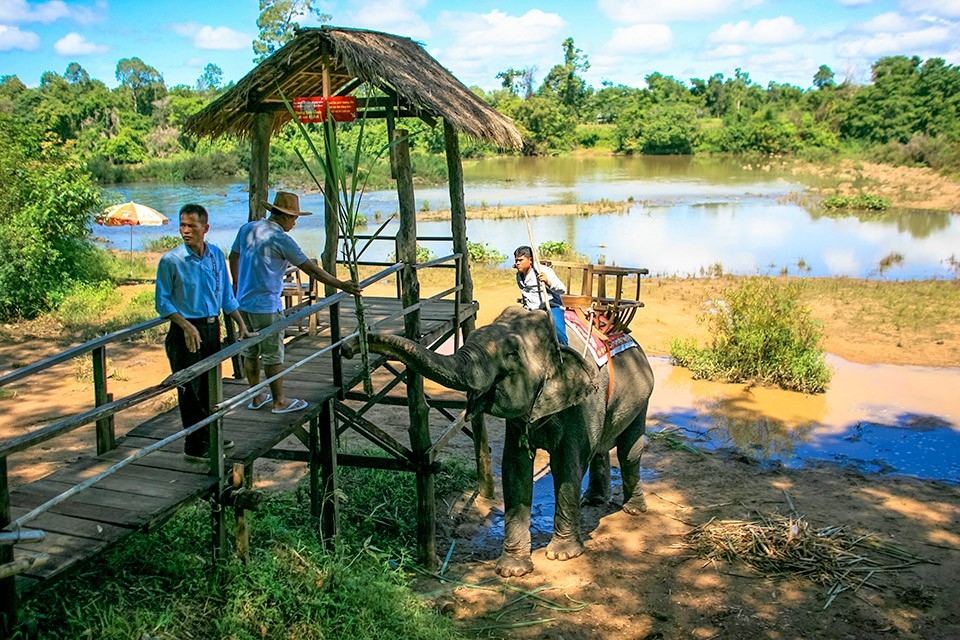 Về Buôn Ma Thuột... hưởng nắng gió cao nguyên Về Buôn Ma Thuột... hưởng nắng gió cao nguyên