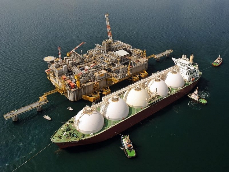 Qatar khởi động dự án LNG lớn nhất thế giới