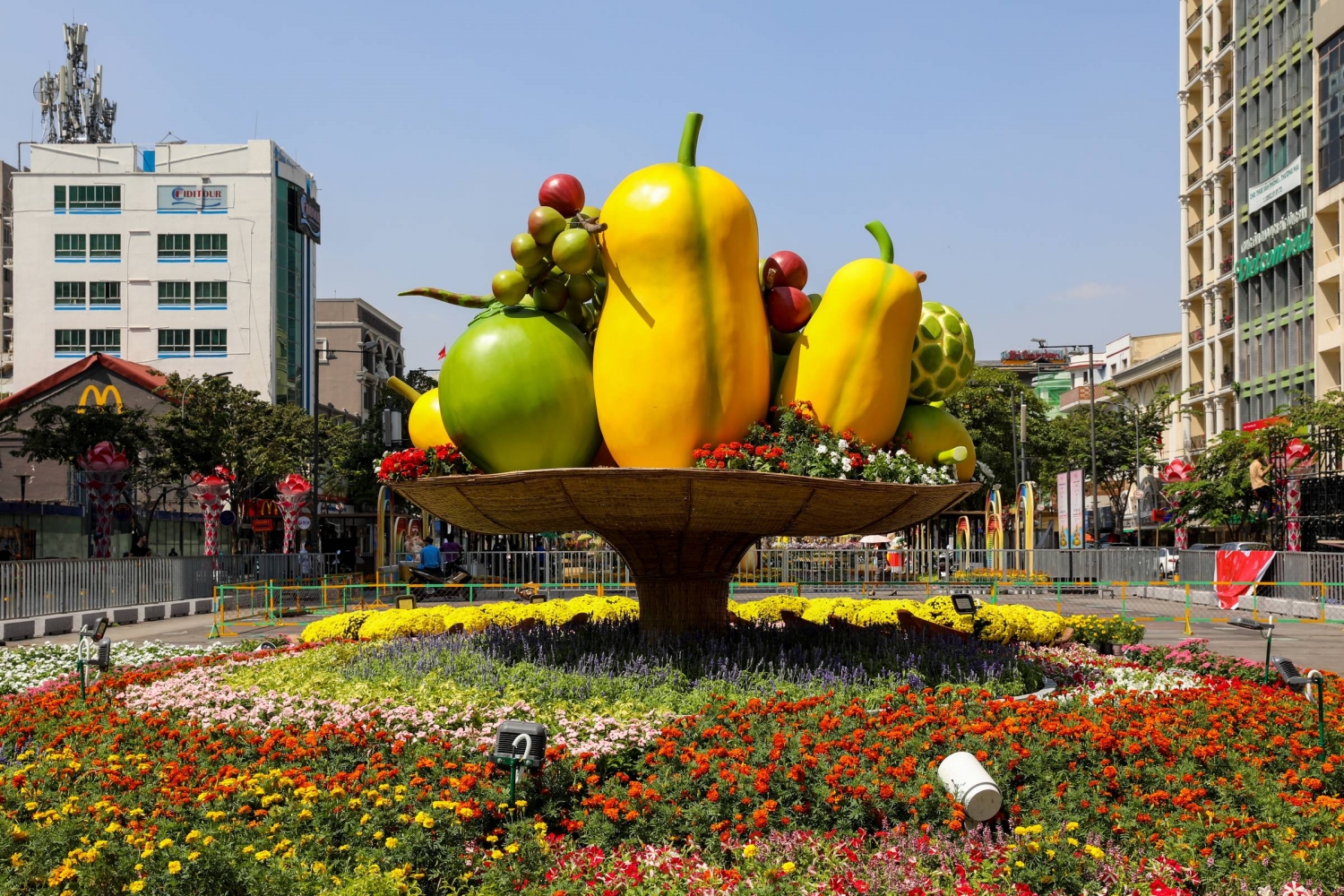 duong hoa nguyen hue truoc ngay khai mac