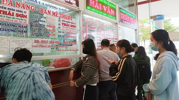Tăng cường kiểm tra việc kê khai, niêm yết giá cước vận tải