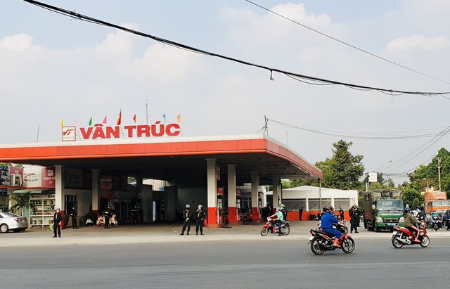 Niêm phong hàng loạt cây xăng nghi liên quan vụ 2,7 triệu lít xăng giả - 5