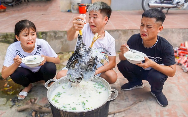 Youtuber đua cày view, bất chấp trò độc hại, kiếm cả chục tỷ đồng mỗi năm - 1