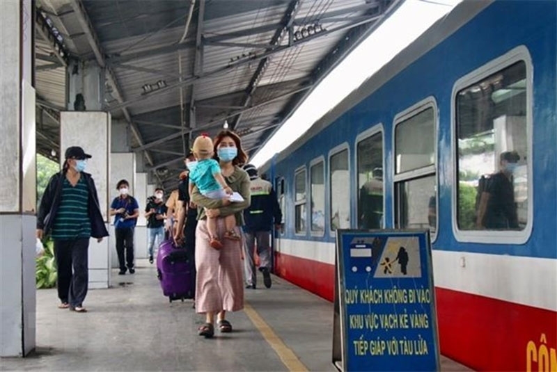 Đường sắt chạy thêm nhiều tàu dịp nghỉ lễ 30/4-1/5
